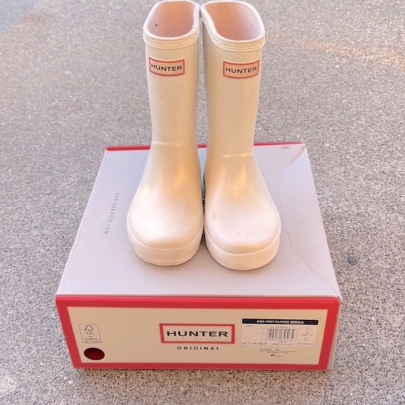 Hunter Other - Hunter Rain boots ❤️ size 10 with BOX